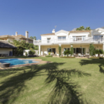 Villa house in Sierra Blanca