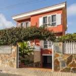 Villa house in Almatriche