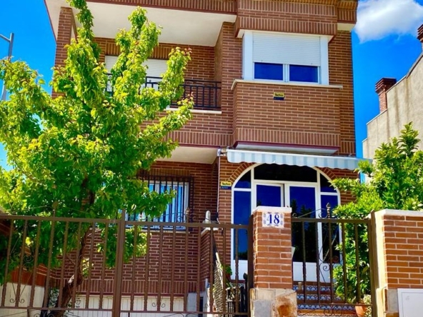 Villa house in Leganés