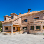 Villa house in Molino de la Hoz