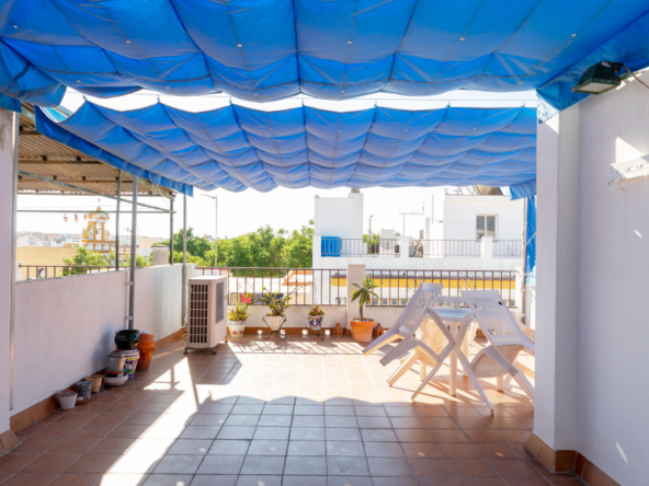 Terraced house in Centro Dos Hermanas