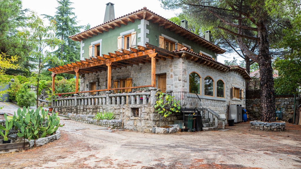 Villa house in Hoyo de Manzanares
