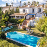 Villa house in Puerto Banús