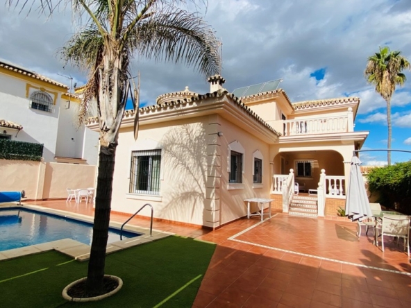 Villa house in Torremolinos
